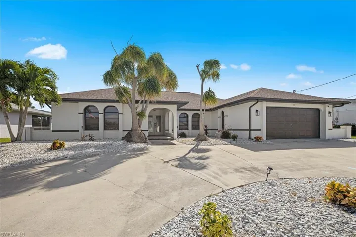 828 SW 51st  TER, Cape Coral, FL 33914