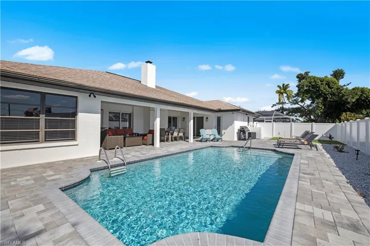 828 SW 51st  TER, Cape Coral, FL 33914
