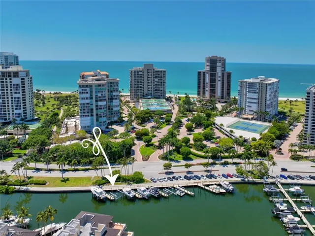 4450  Gulf Shore N BLVD, Naples, FL 34103