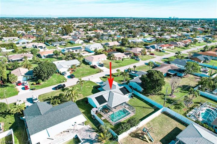 926 SE 27th  ST, CAPE CORAL, FL 33904