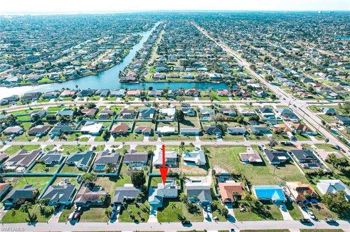 926 SE 27th  ST, CAPE CORAL, FL 33904