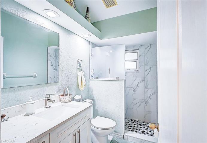 926 SE 27th  ST, CAPE CORAL, FL 33904