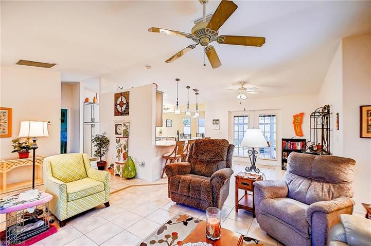 926 SE 27th  ST, CAPE CORAL, FL 33904