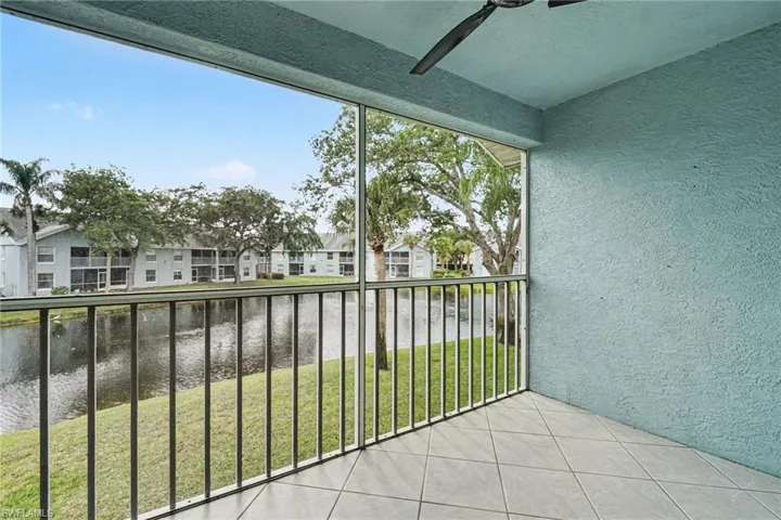 153 Wading Bird Cir J201, Naples, Florida 34110