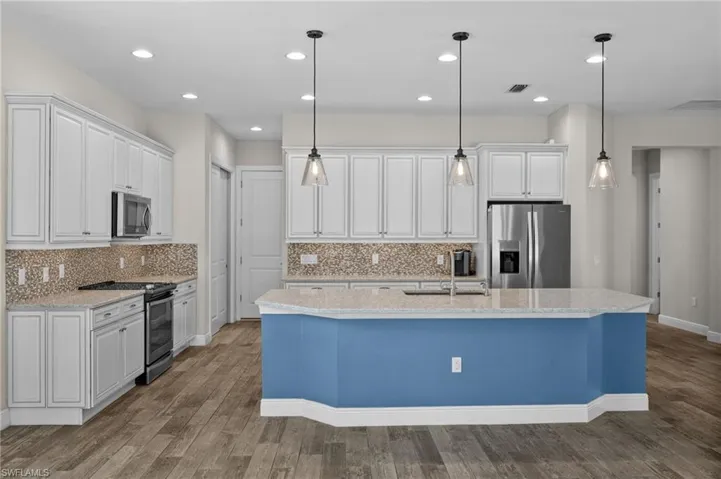 10626  Essex Square  BLVD, Fort Myers, FL 33913