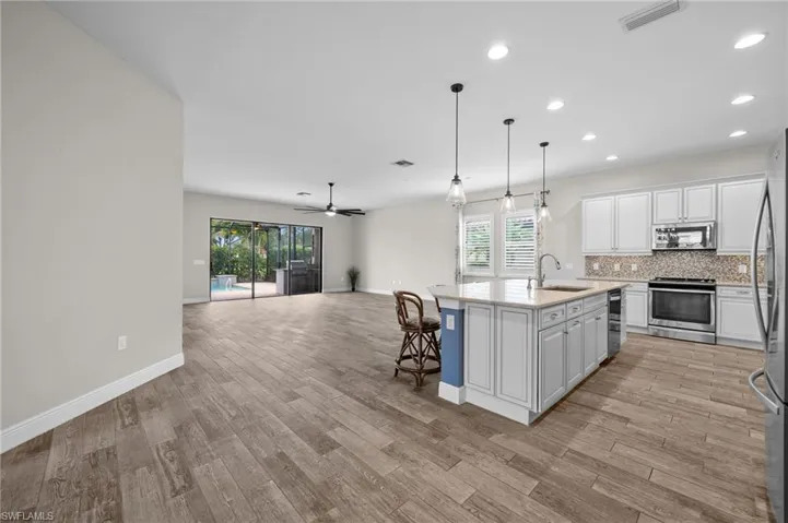 10626  Essex Square  BLVD, Fort Myers, FL 33913