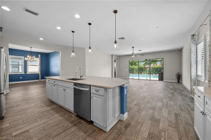 10626  Essex Square  BLVD, Fort Myers, FL 33913