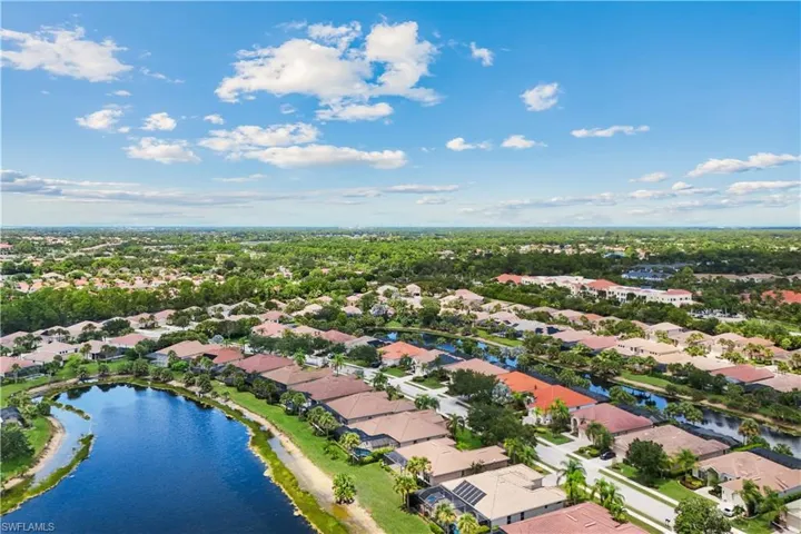 8223 Potomac Ln, Naples, Florida 34104