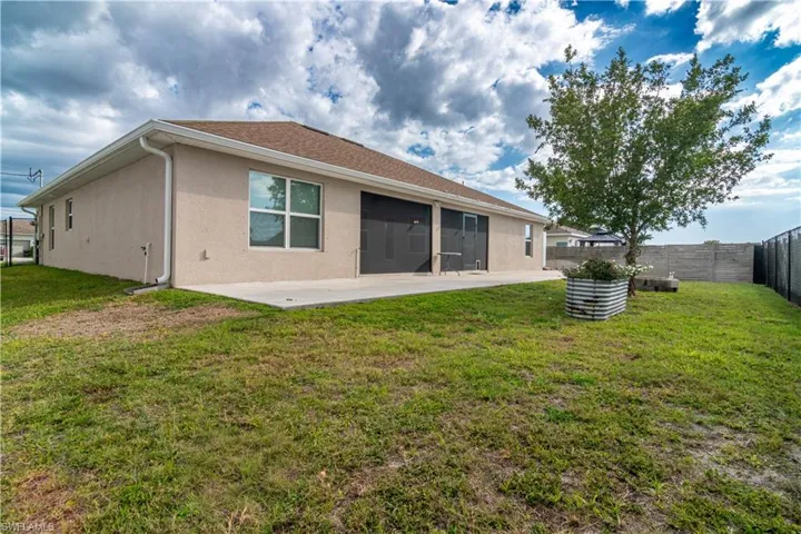 1513 Ne 43rd Ter, Cape Coral, Florida 33909