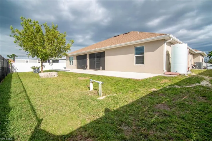 1513 Ne 43rd Ter, Cape Coral, Florida 33909