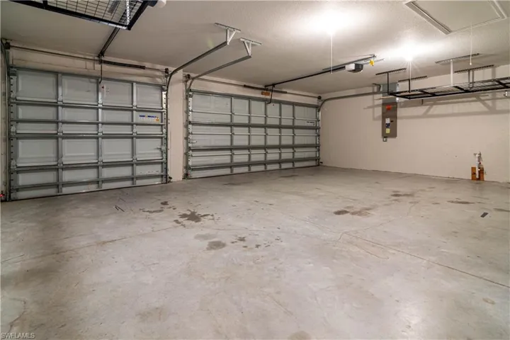 1513 Ne 43rd Ter, Cape Coral, Florida 33909