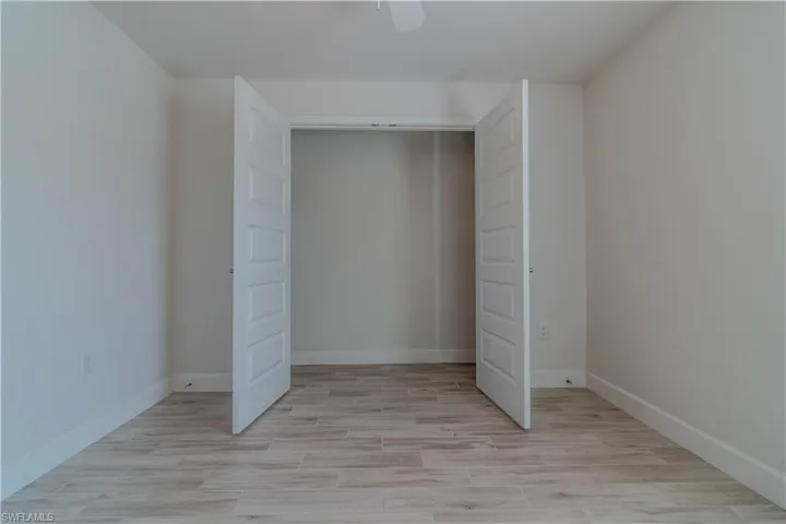 1513 Ne 43rd Ter, Cape Coral, Florida 33909
