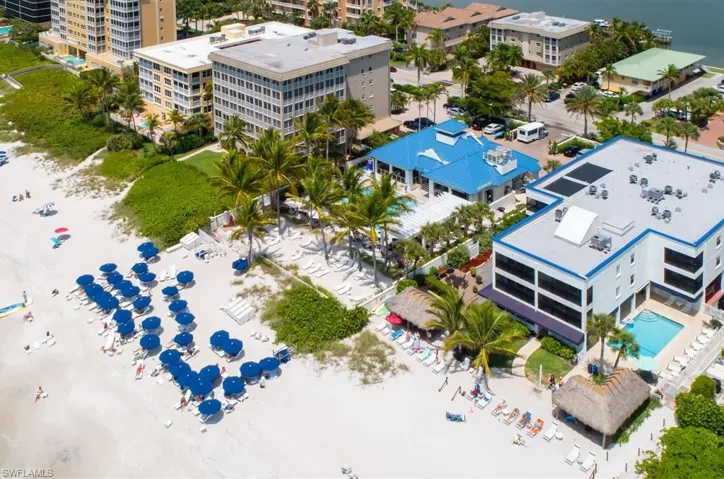The Floridian Beach Club - Directly on The Gulf