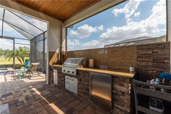 Outdoor Kitchen