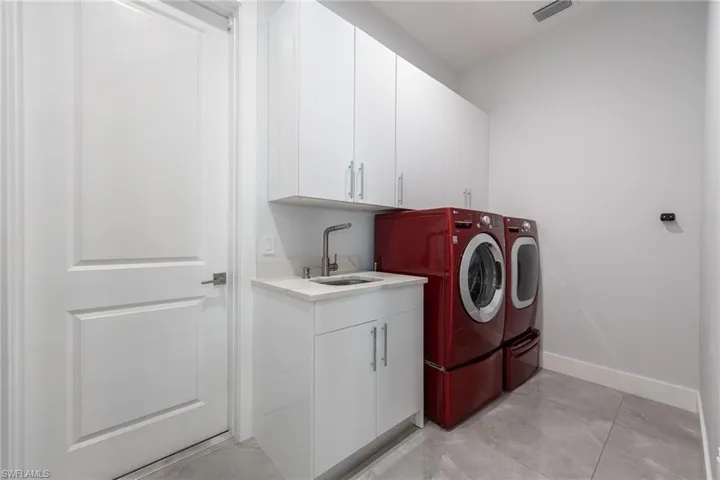3619 Se 16th Pl, Cape Coral, Florida 33904