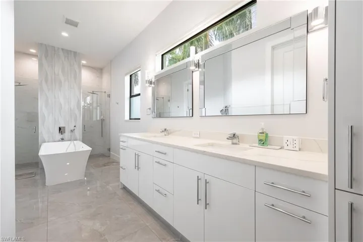3619 Se 16th Pl, Cape Coral, Florida 33904
