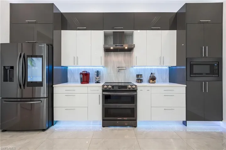 3619 Se 16th Pl, Cape Coral, Florida 33904