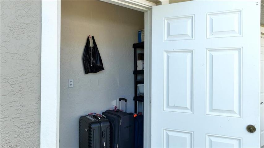 Extra storage for oversized items
