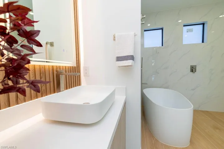Bathroom featuring sink