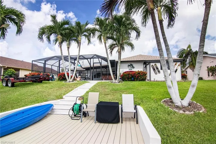 1911 Se 10th Ave, Cape Coral Fl 33990
