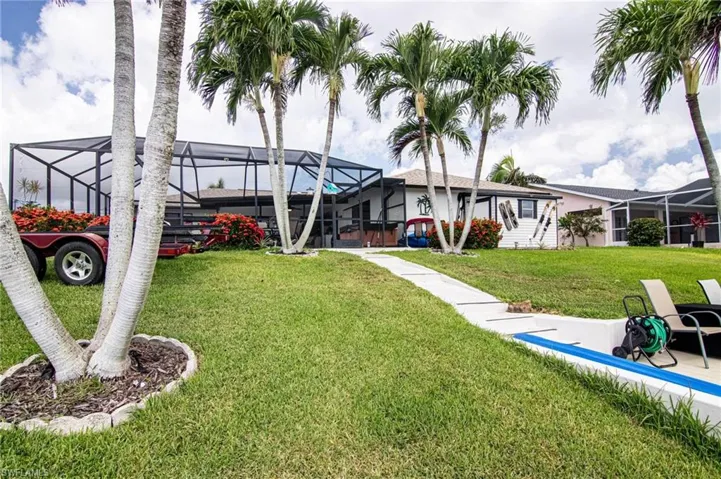 1911 Se 10th Ave, Cape Coral Fl 33990