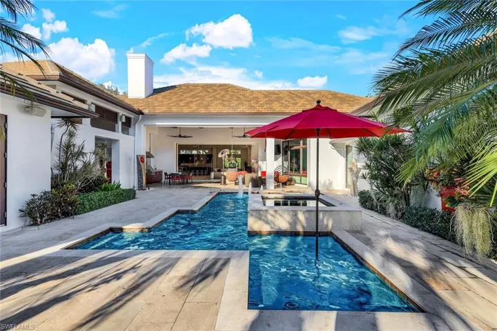 Lanai, pool and spa from end of courtyard.
