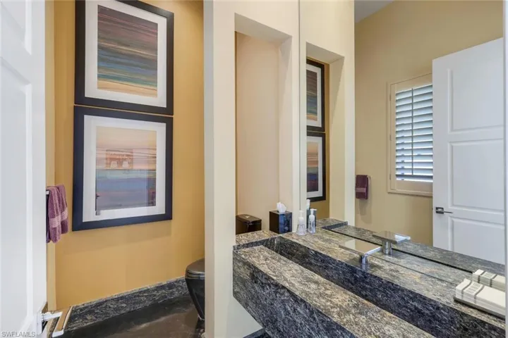 Powder room