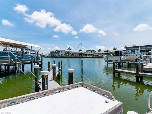 Dock slips