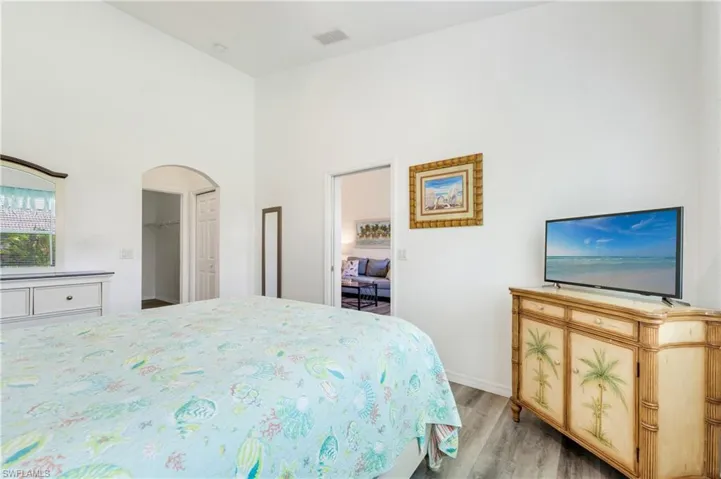 7863  Lake Sawgrass  LOOP, Fort Myers, FL 33907