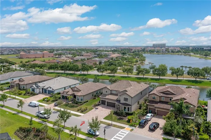 Close to Center of town & Donahue Academy
