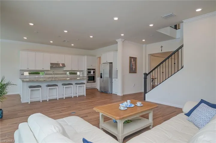 Living area & kitchen