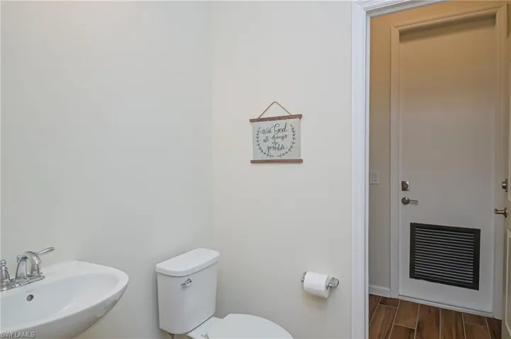 Half bath - pool