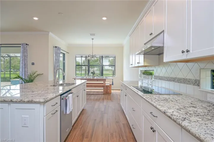 Kitchen with breakfast nook