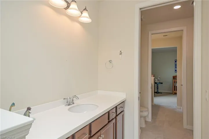Jack & Jill bath