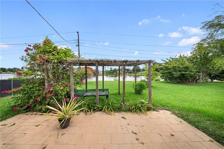803 Monet St, Lehigh Acres, Florida 33936