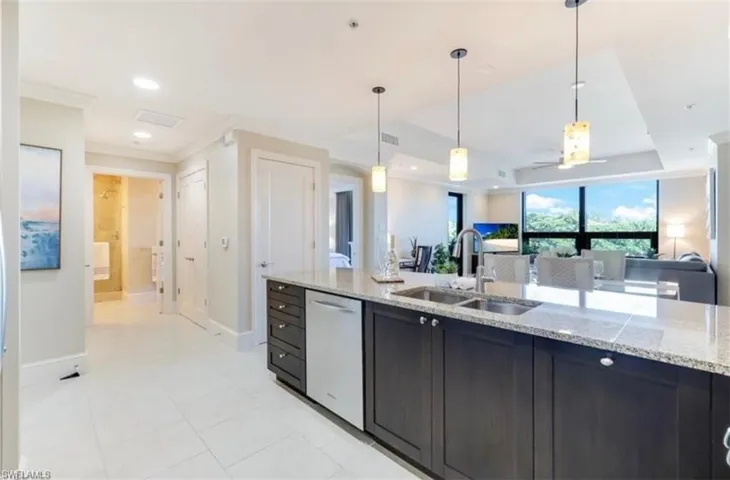 9115 Strada Pl 5205, Naples, Florida 34108