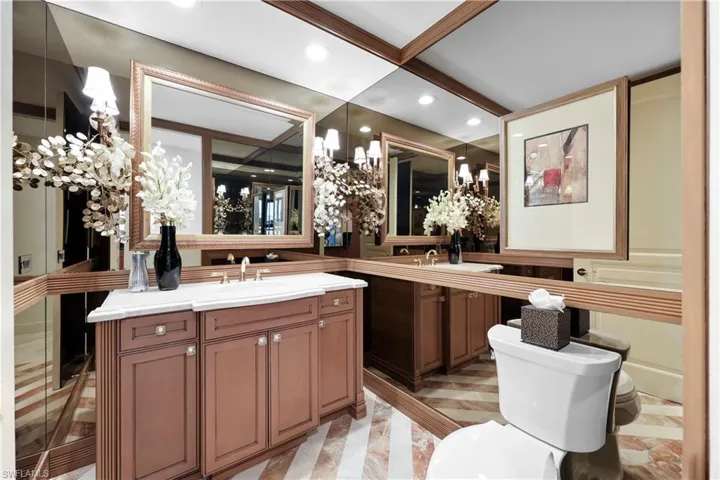 1/2 bath
