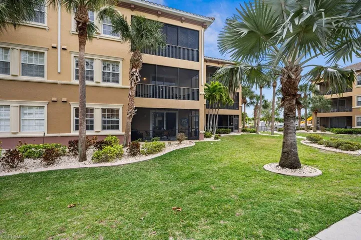 3800 Agualinda BLVD # 202, CAPE CORAL FL 33914