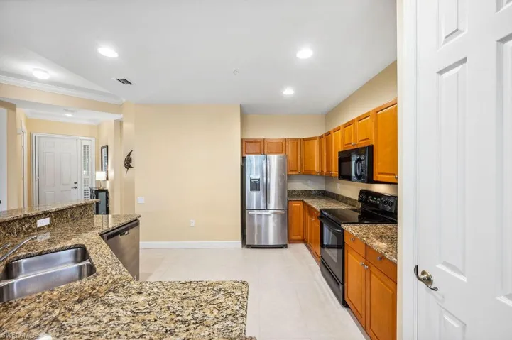 3800 Agualinda BLVD # 202, CAPE CORAL FL 33914