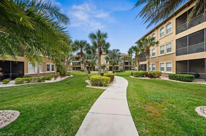 3800 Agualinda BLVD # 202, CAPE CORAL FL 33914