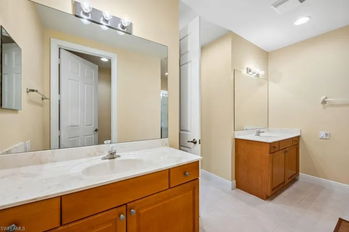 3800 Agualinda BLVD # 202, CAPE CORAL FL 33914