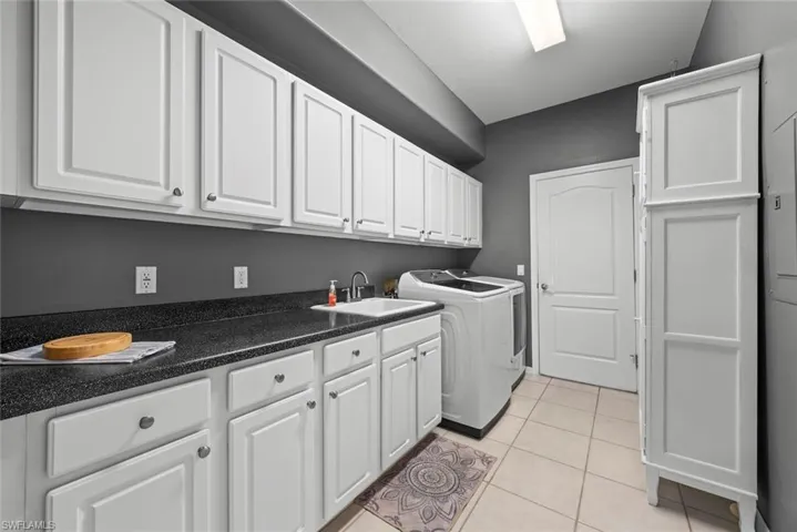 8951 Abbotsford Ter, Fort Myers, Florida 33912