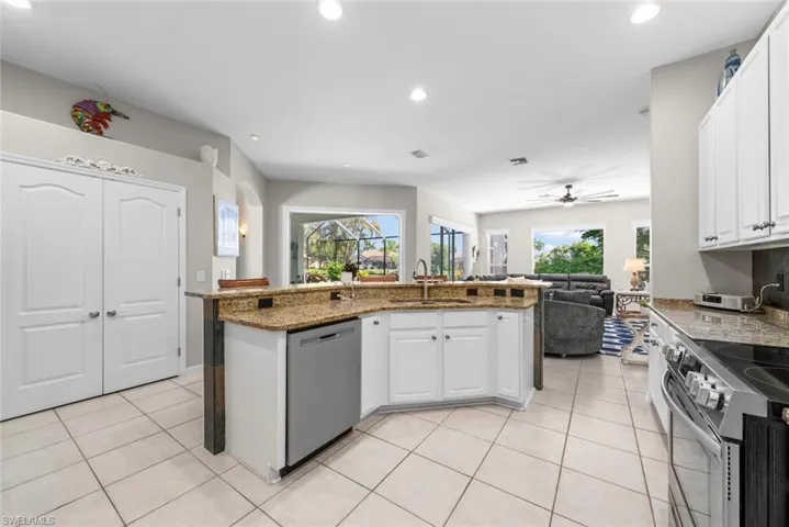 8951 Abbotsford Ter, Fort Myers, Florida 33912