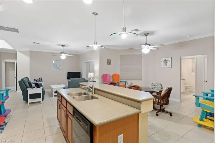 5118 Sw 19th Pl, Cape Coral, Florida 33914