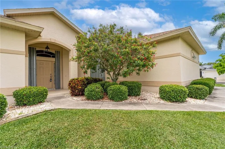 5118 Sw 19th Pl, Cape Coral, Florida 33914