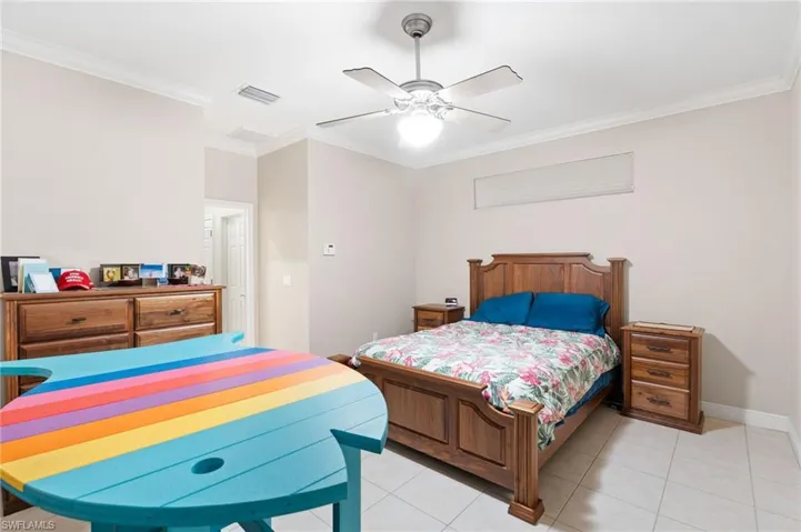 5118 Sw 19th Pl, Cape Coral, Florida 33914