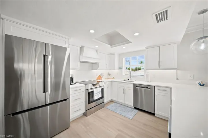 666 3rd St S 304, Naples, Florida 34102
