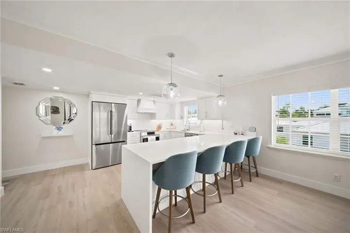 666 3rd St S 304, Naples, Florida 34102