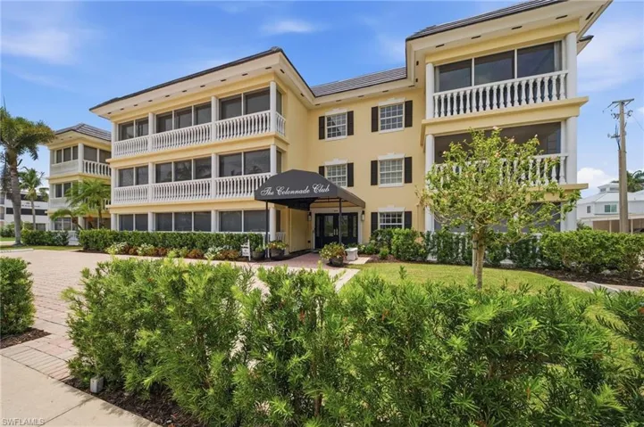 666 3rd St S 304, Naples, Florida 34102