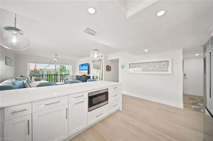 666 3rd St S 304, Naples, Florida 34102